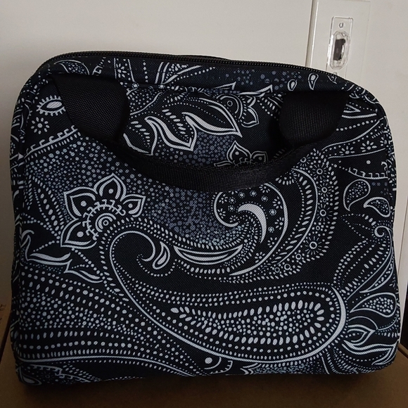 Vera Bradley Black Paisley Lunchbox NWOT - Picture 4 of 6